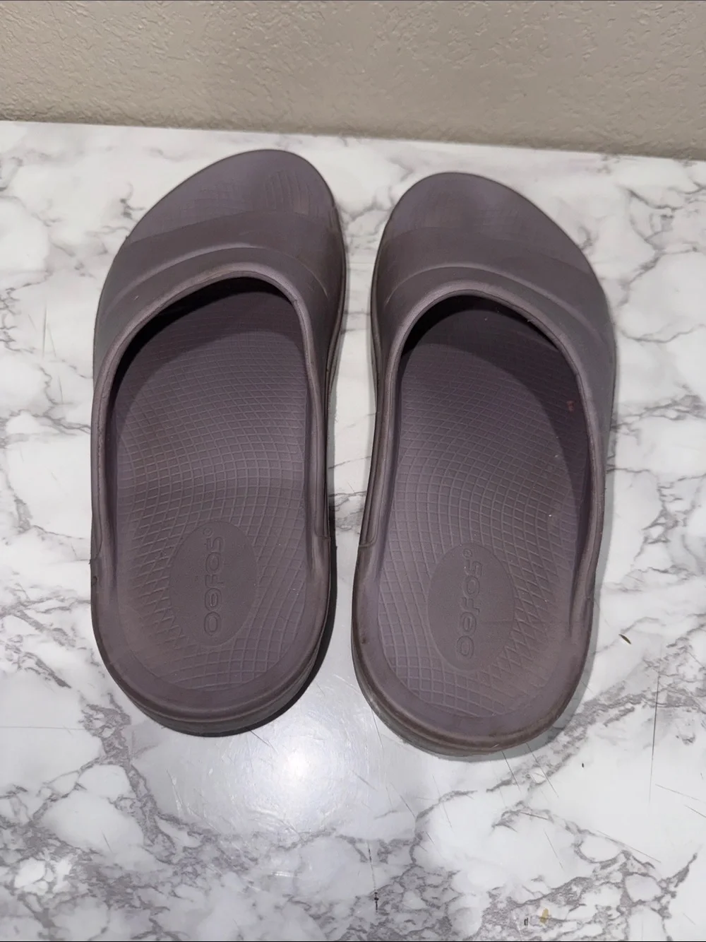 OOFOS Slide Sandals Purple M6-W8